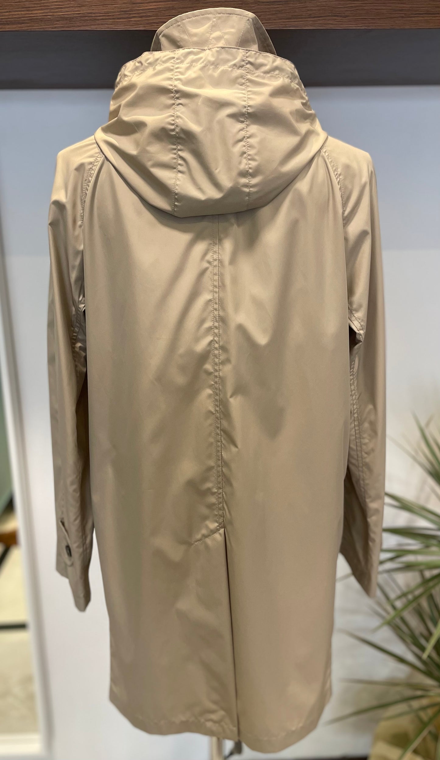Impermeabile-Leggero-Uomo-Beige-Estivo